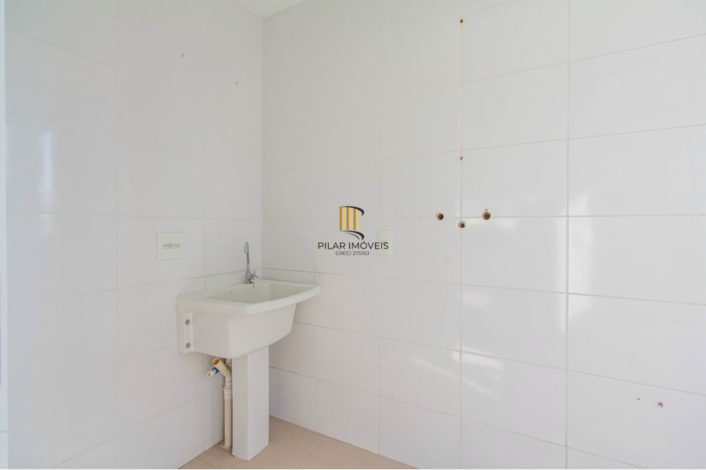 Casa de Condomínio 3 dormitórios no bairro Lomba do Pinheiro