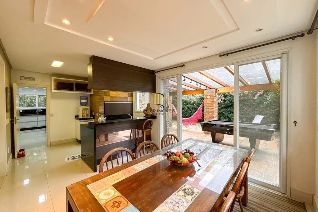 Casa 4 dormitórios no bairro Estância Velha