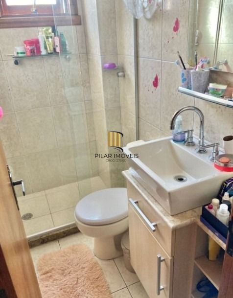 Excelente cobertura, 03 dorm com suite, churrasqueira, piscina e vista.