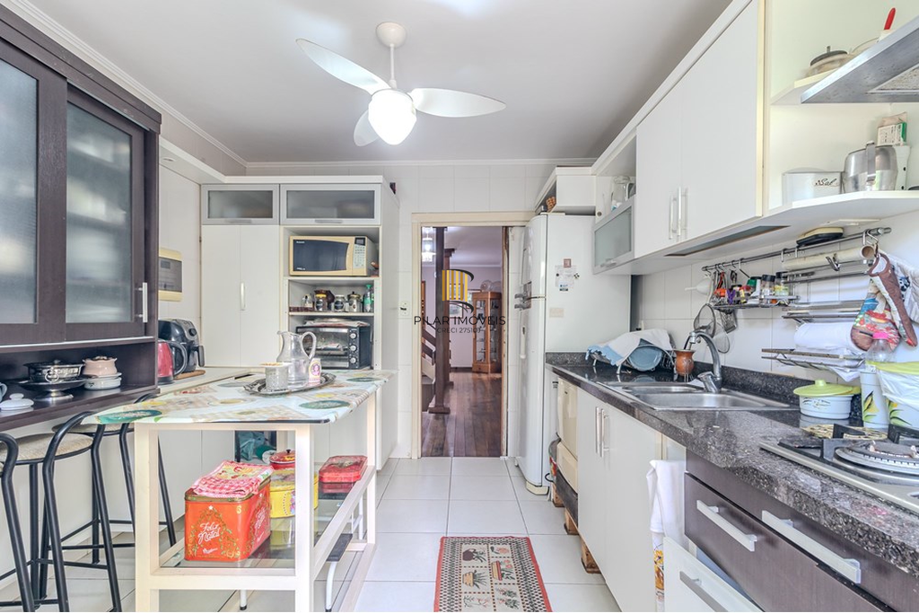 Casa 3 dormitórios no bairro Chácara das Pedras