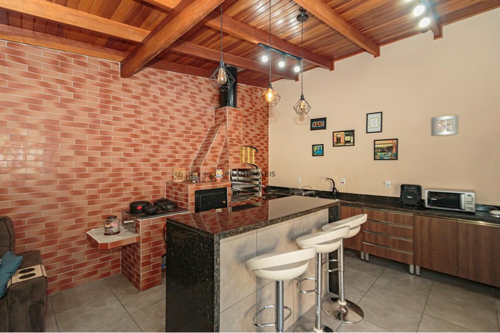 Casa 3 dormitórios no bairro Rubem Berta