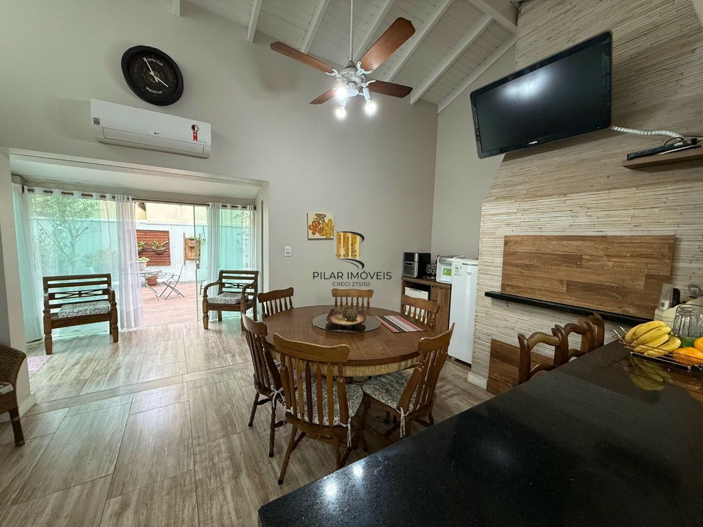 Casa de Condomínio 3 dormitórios no bairro Sarandi