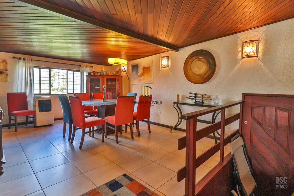 Casa 3 dormitórios no bairro Passo da Areia