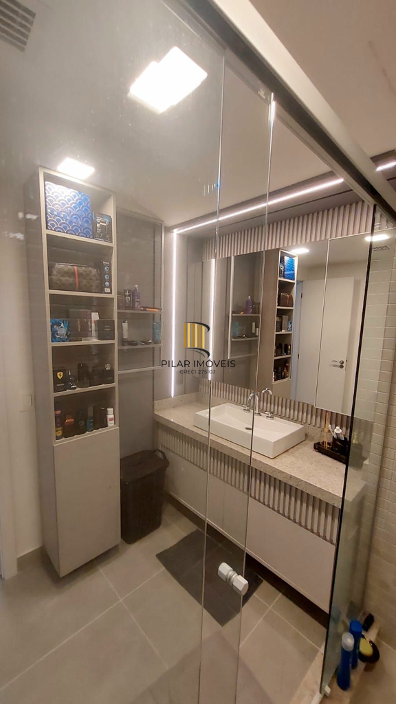 Apartamento 3 dormitórios no bairro Menino Deus