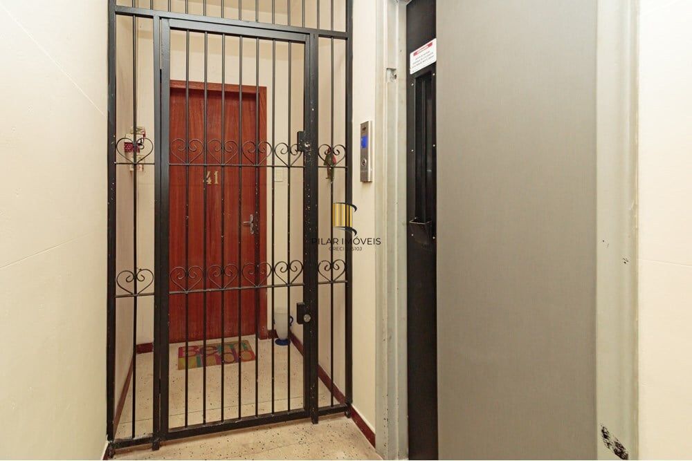 Apartamento 3 dormitórios no bairro Azenha