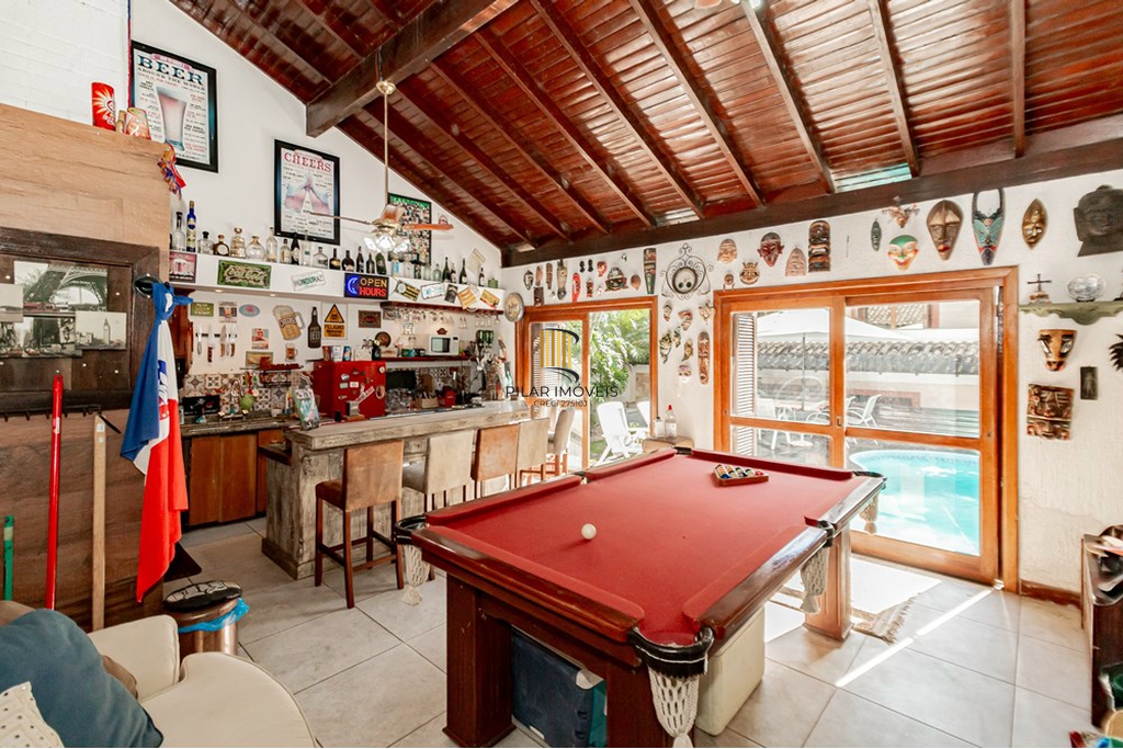 Casa 4 dormitórios no bairro Chácara das Pedras