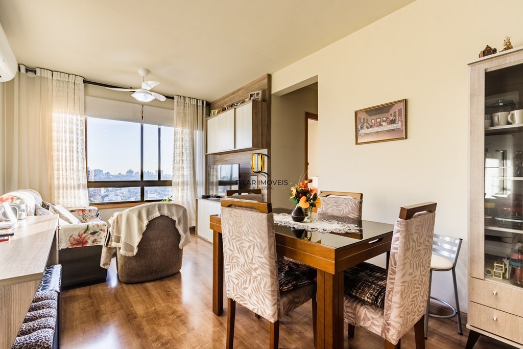 Apartamento 2 dormitórios no bairro Vila Jardim