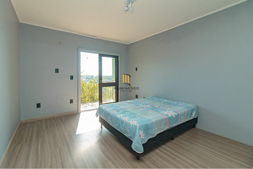Casa 4 dormitórios no bairro Teresópolis