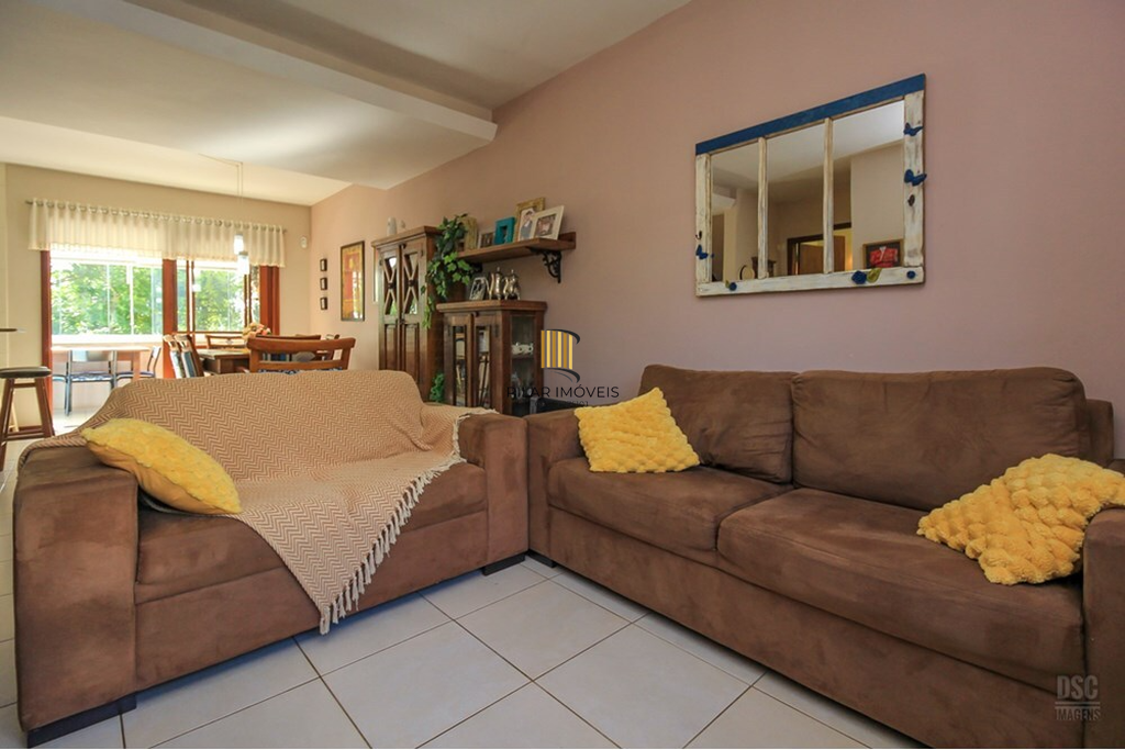 Casa 3 dormitórios no bairro Ipanema