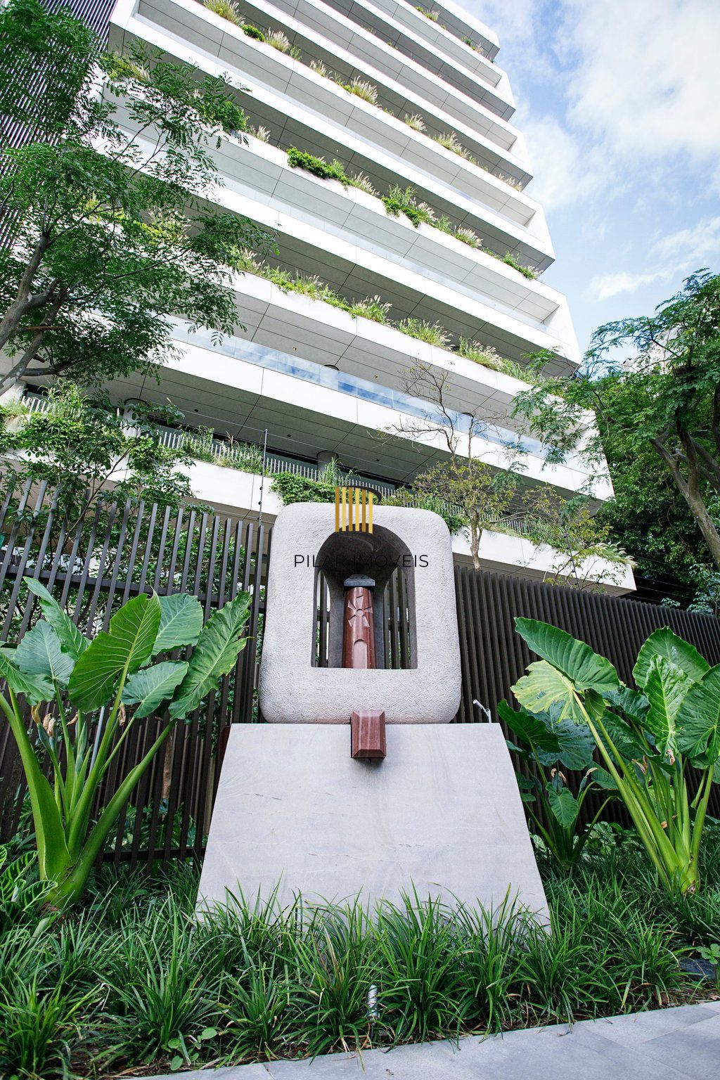 Apartamento 3 dormitórios no bairro Moinhos de Vento