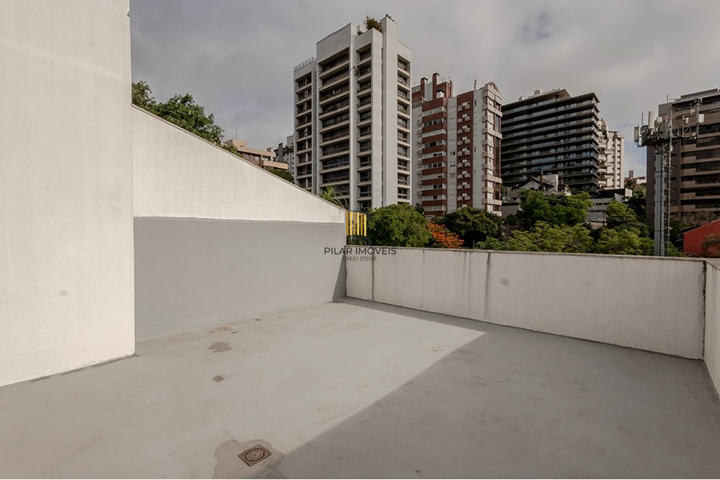 Cobertura 3 dormitórios no bairro Mont Serrat