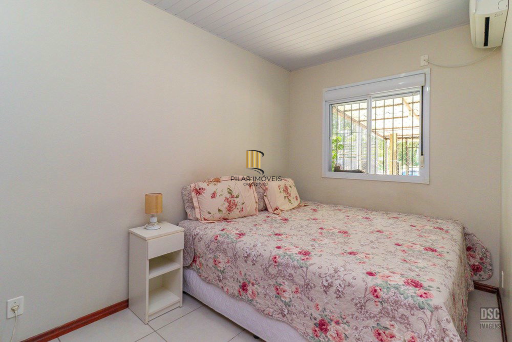 Casa 2 dormitórios no bairro Restinga