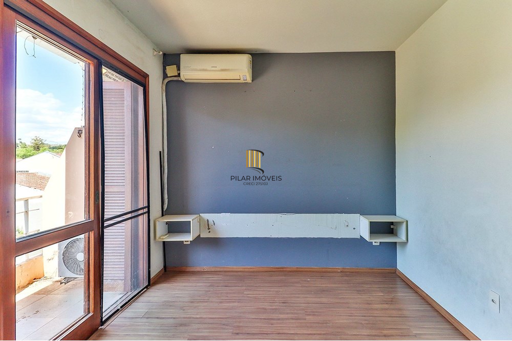 Casa de Condomínio 3 dormitórios no bairro Serraria