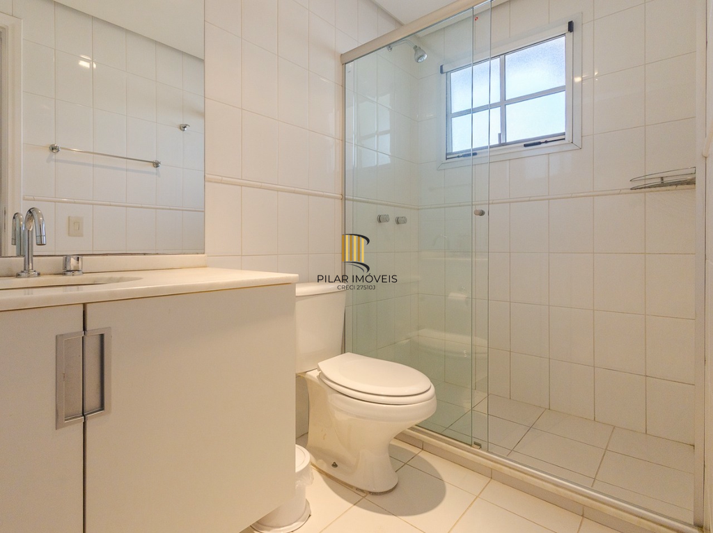 Casa de Condomínio 3 dormitórios no bairro Jardim Carvalho