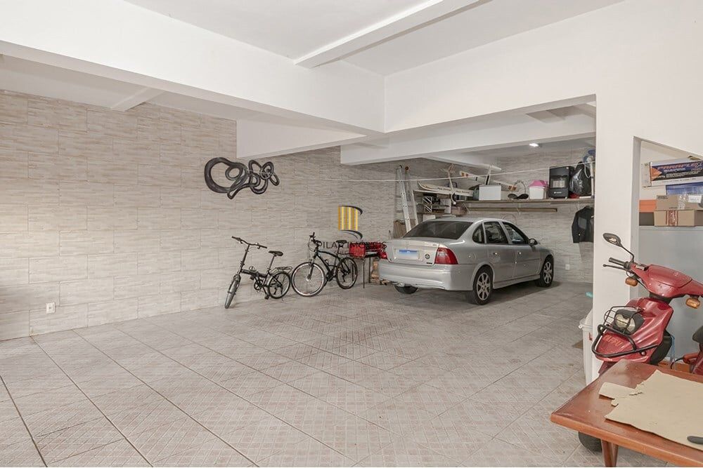 Casa 3 dormitórios no bairro Espírito Santo
