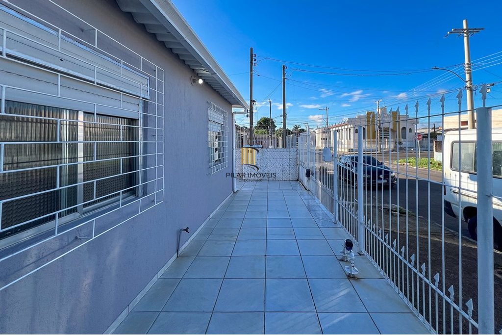 Casa 2 dormitórios no bairro Guajuviras