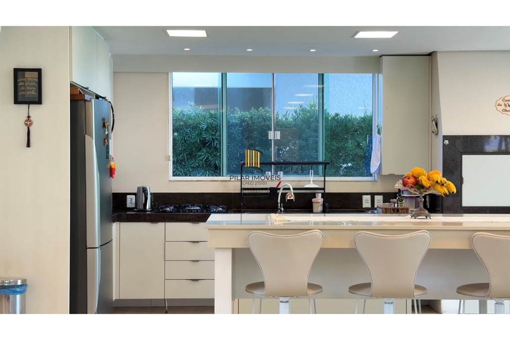 Casa de Condomínio 4 dormitórios no bairro Morada do Sol