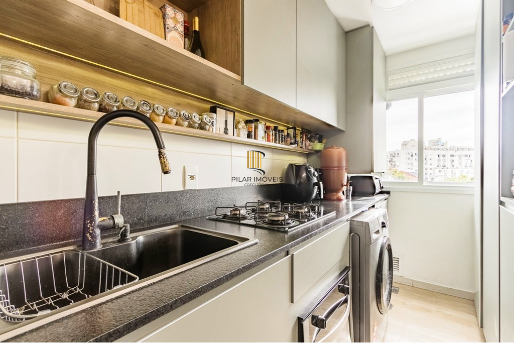 Apartamento 2 dormitórios no bairro Azenha