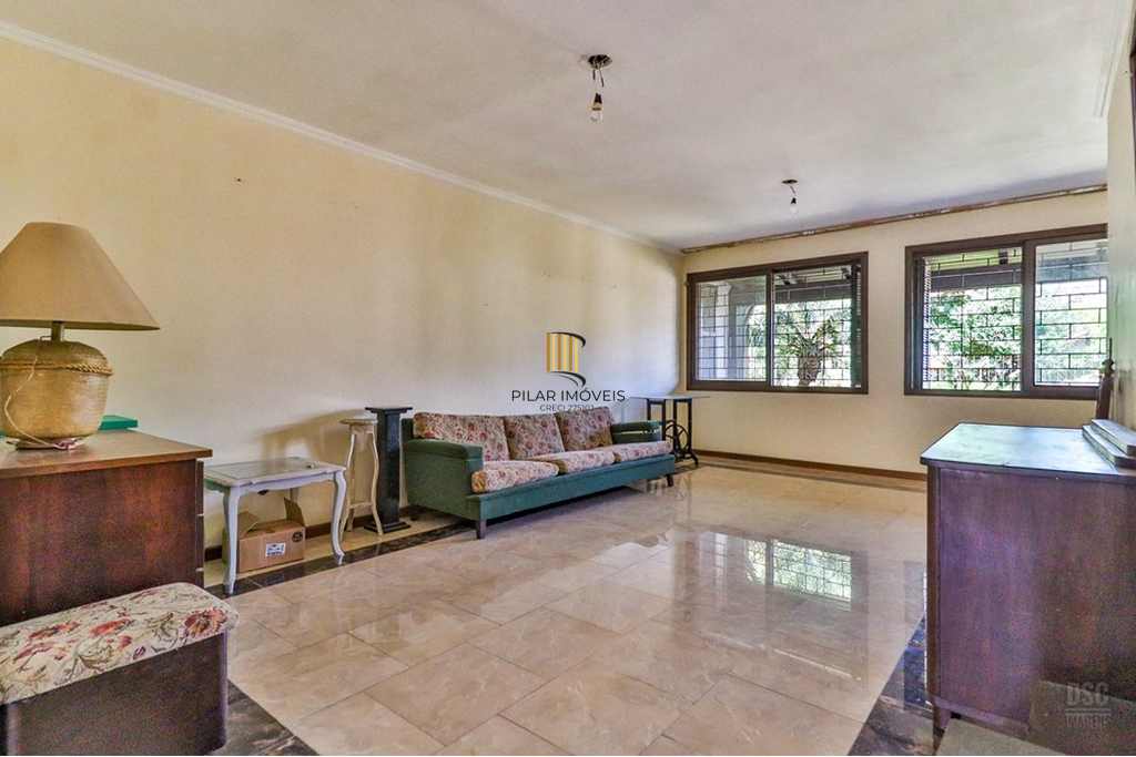 Casa 3 dormitórios no bairro Ipanema