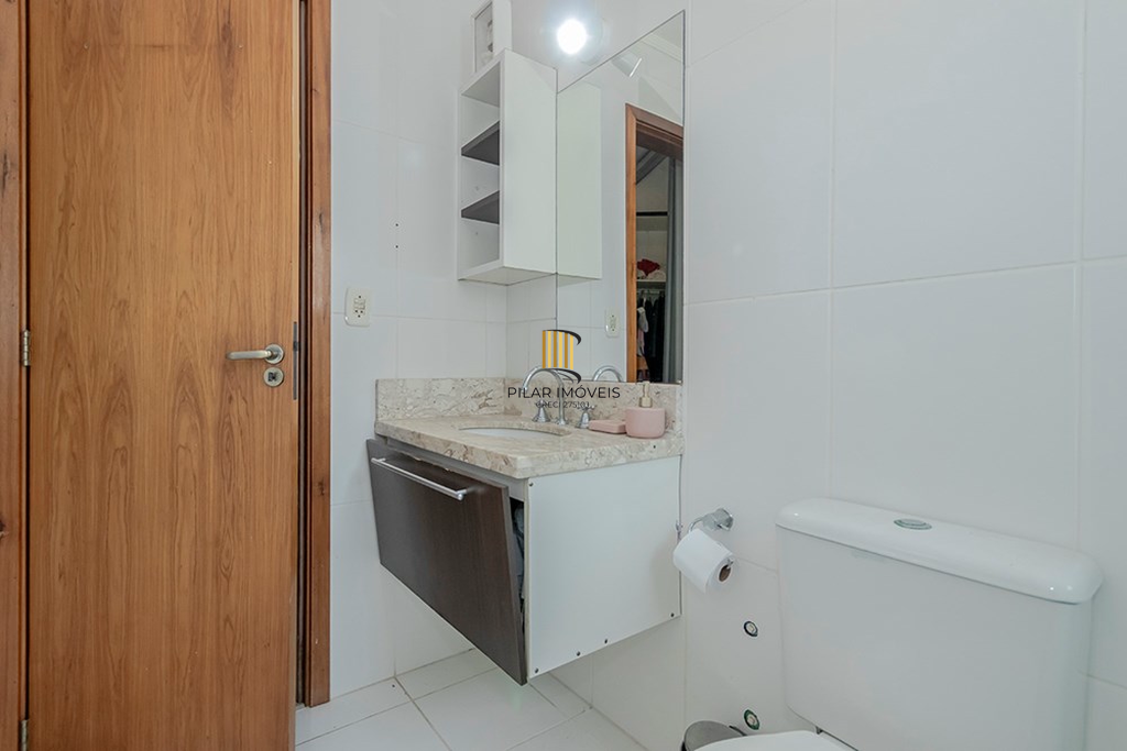 Casa de Condomínio 3 dormitórios no bairro Ipanema