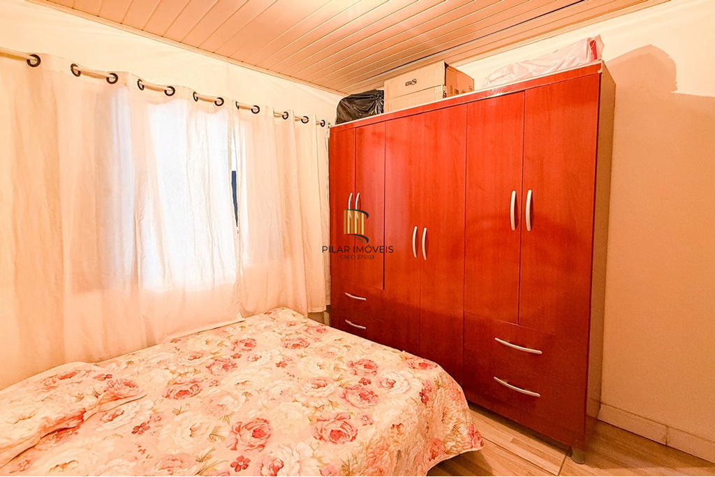 Casa 4 dormitórios no bairro Capão da Cruz