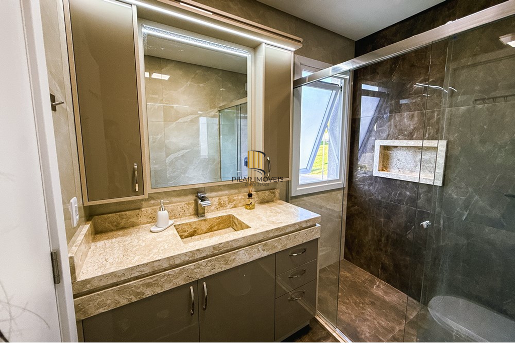 Casa de Condomínio 3 dormitórios no bairro Sanga Funda