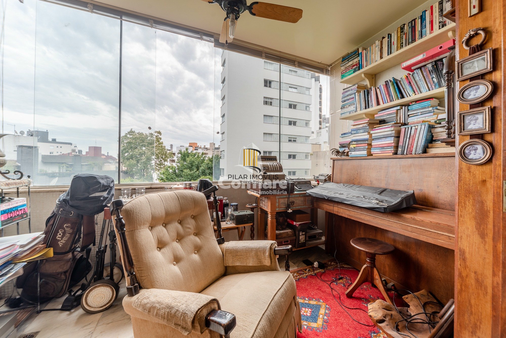 Apartamento 4 dormitórios no bairro Petrópolis
