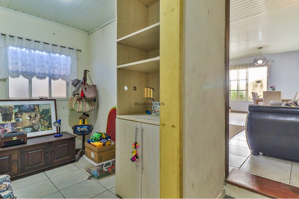 Casa 6 dormitórios no bairro Teresópolis