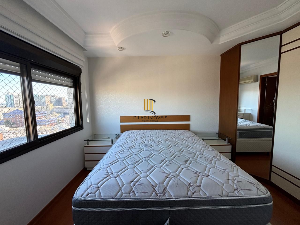 Apartamento 3 dormitórios no bairro Menino Deus