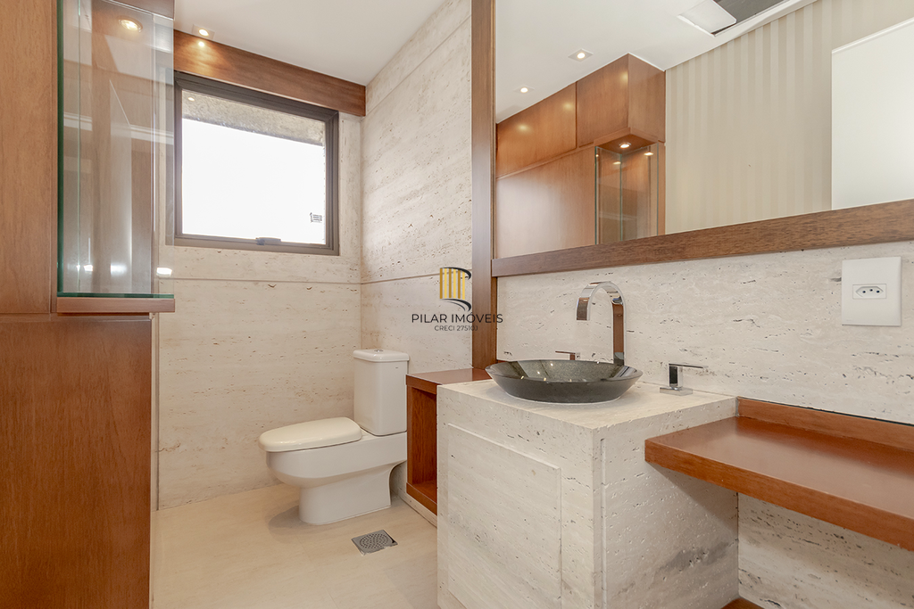 Triplex 3 dormitórios no bairro Bela Vista