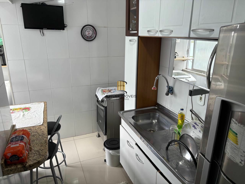 Apartamento 2 dormitórios no bairro Glória