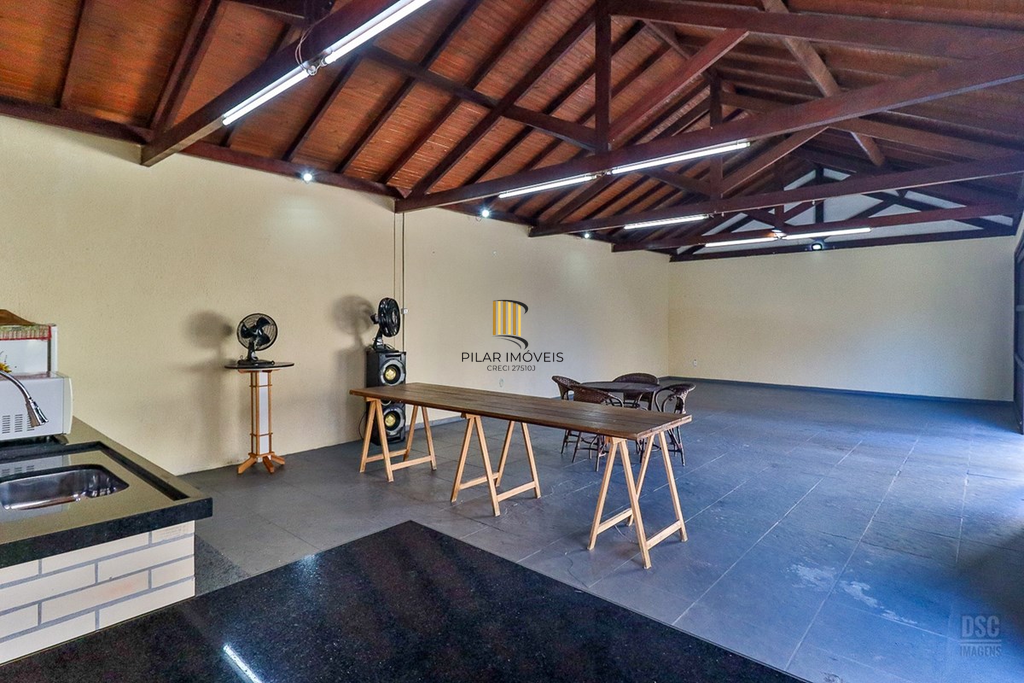 Casa 6 dormitórios no bairro Jardim Planalto