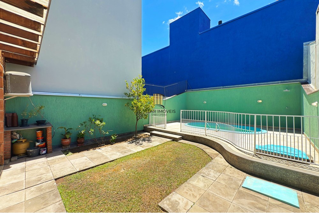 Casa 1 dormitório no bairro Hípica