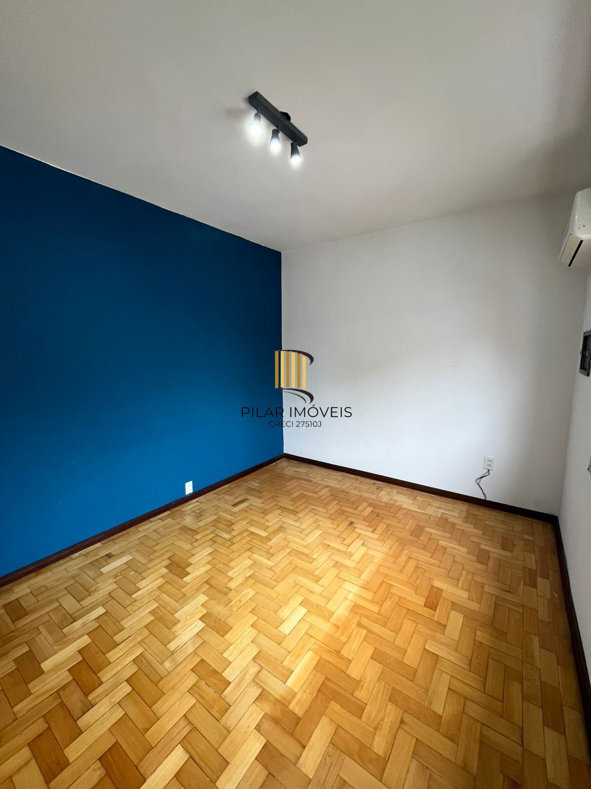 02 dormitórios no Centro, Rua Fernando Machado, com 59,26 m²