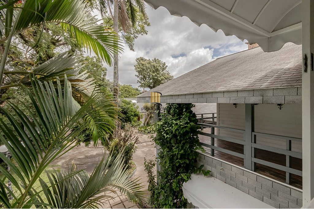 Casa 4 dormitórios no bairro Ipanema