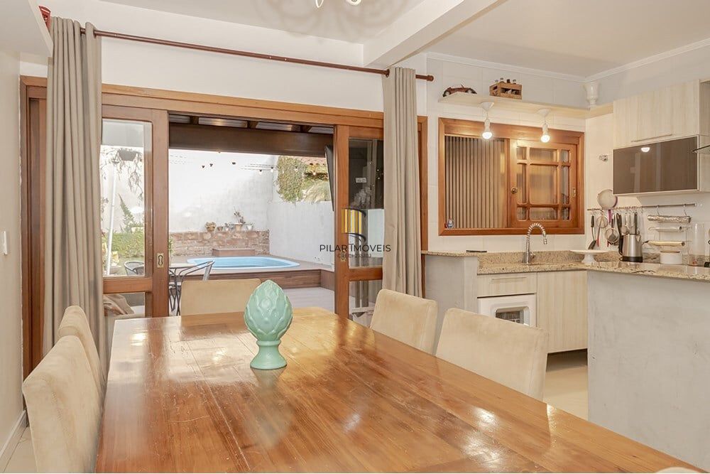 Casa 3 dormitórios no bairro Espírito Santo
