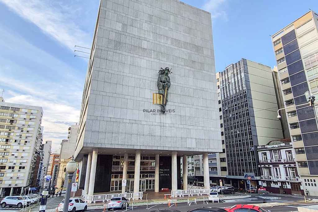 Apartamento 3 dormitórios no bairro Centro Histórico