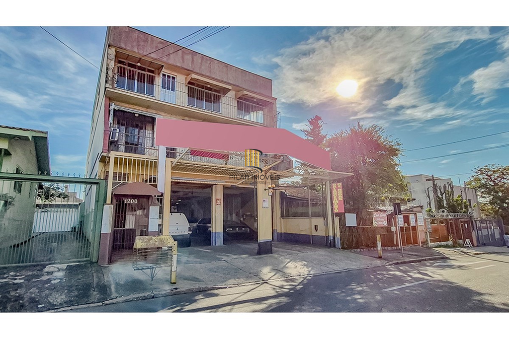 Casa 6 dormitórios no bairro São Sebastião