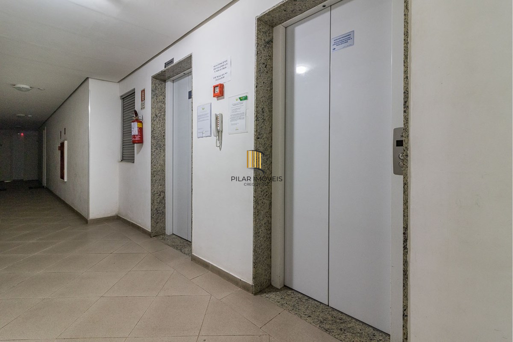 Apartamento 2 dormitórios no bairro Glória