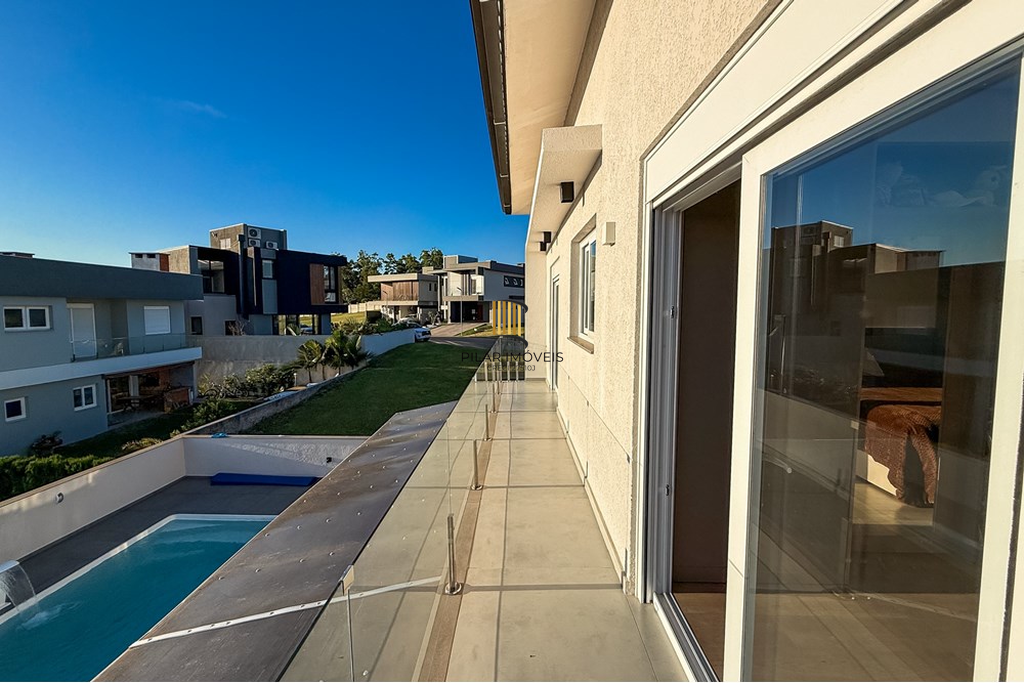 Casa de Condomínio 3 dormitórios no bairro Sanga Funda