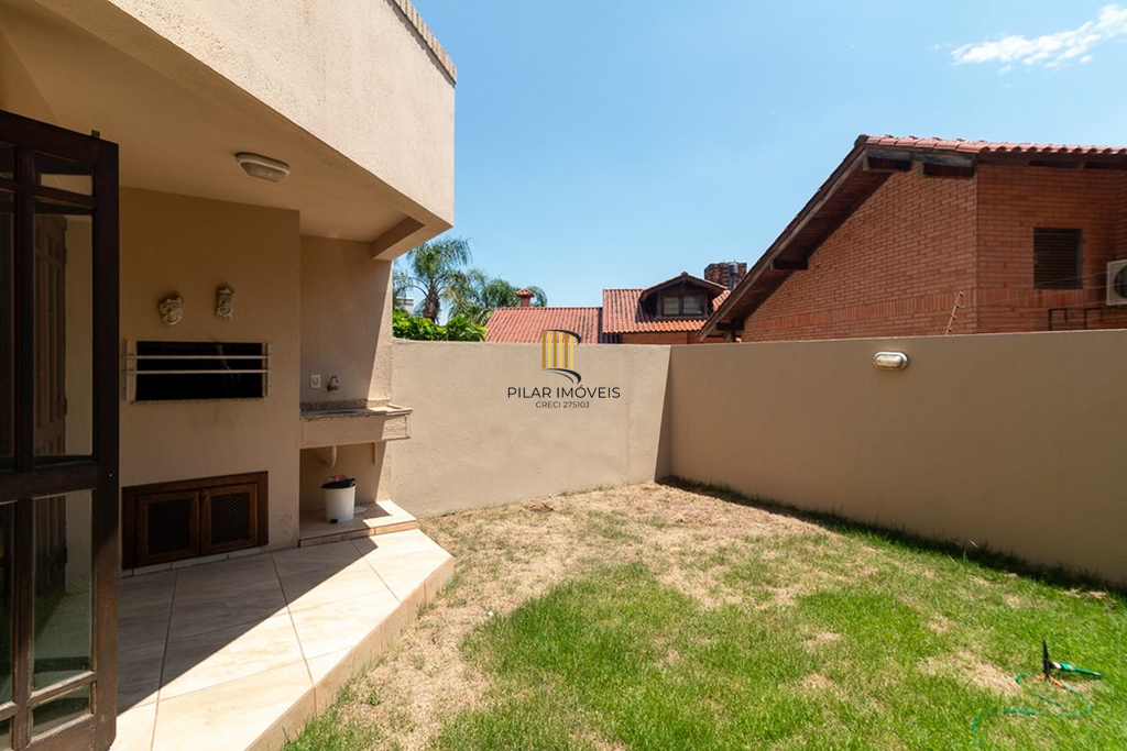 Casa 4 dormitórios no bairro Chácara das Pedras