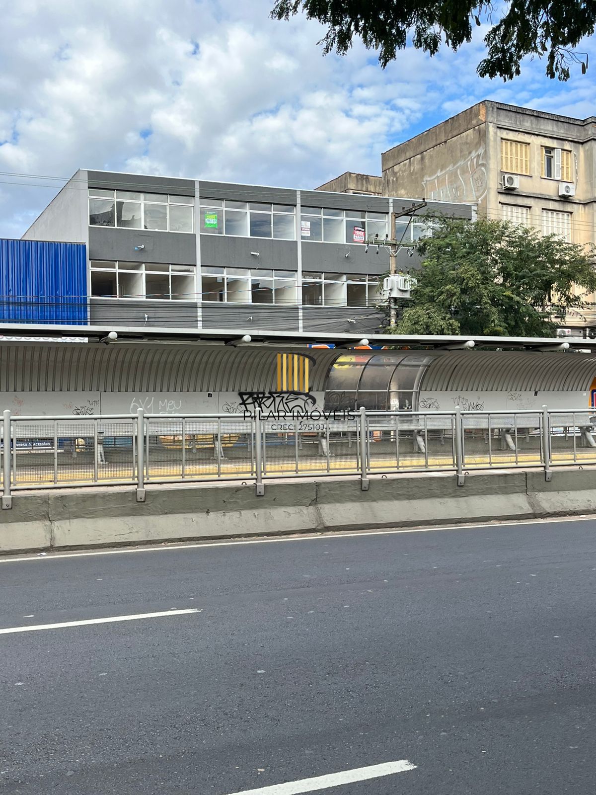 Lindo apto de 01 dorm, com 50 m2, no Passo da Areia, próximo ao Shopping Wallig - Pilar Imóveis