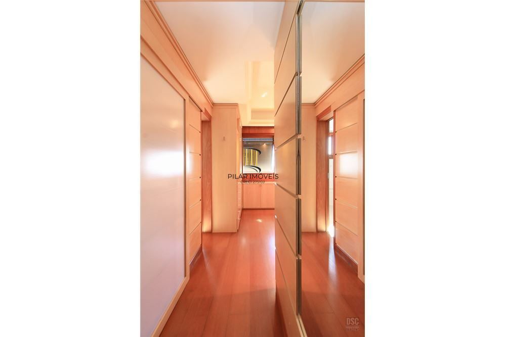 Apartamento 4 dormitórios no bairro Mont Serrat