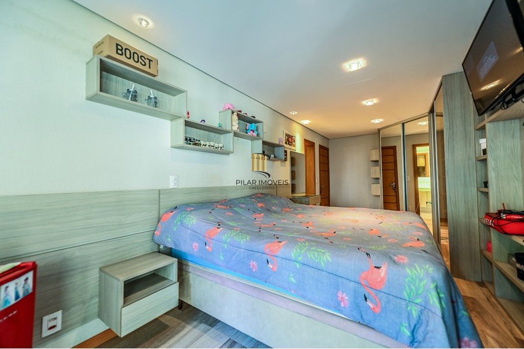 Casa 5 dormitórios no bairro Menino Deus