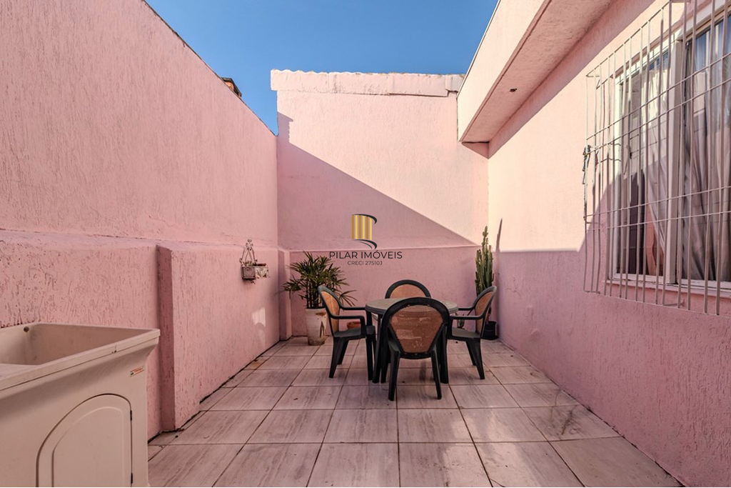 Casa 3 dormitórios no bairro Sarandi