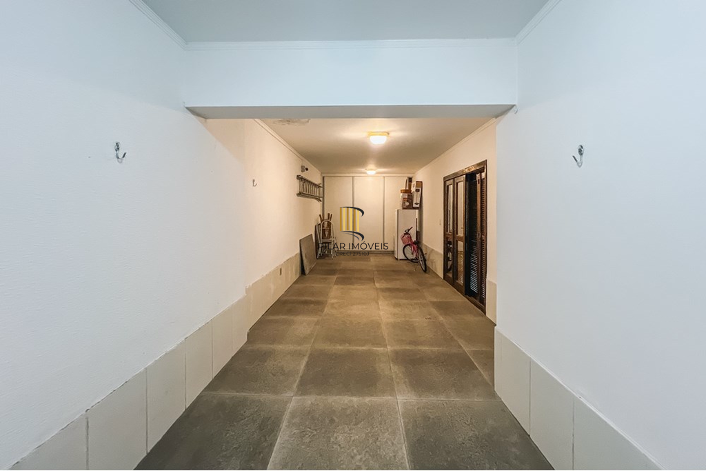 Casa 4 dormitórios no bairro São José