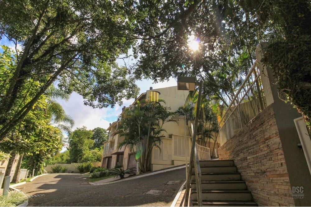 Casa de Condomínio 3 dormitórios no bairro Vila Conceição