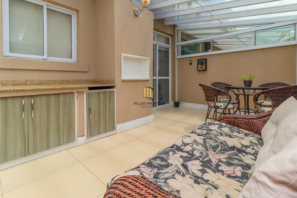 Casa de Condomínio 3 dormitórios no bairro São Sebastião