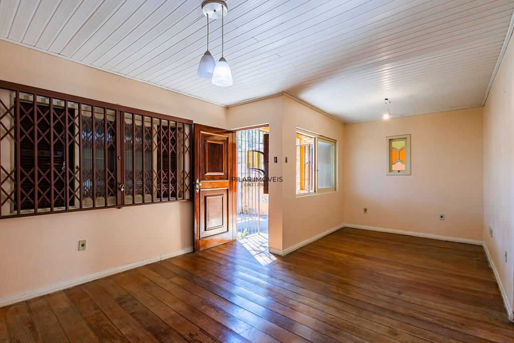 Casa 3 dormitórios no bairro Medianeira - Pilar Imóveis