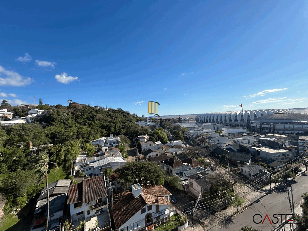 Apartamento 3 dormitórios no bairro Menino Deus